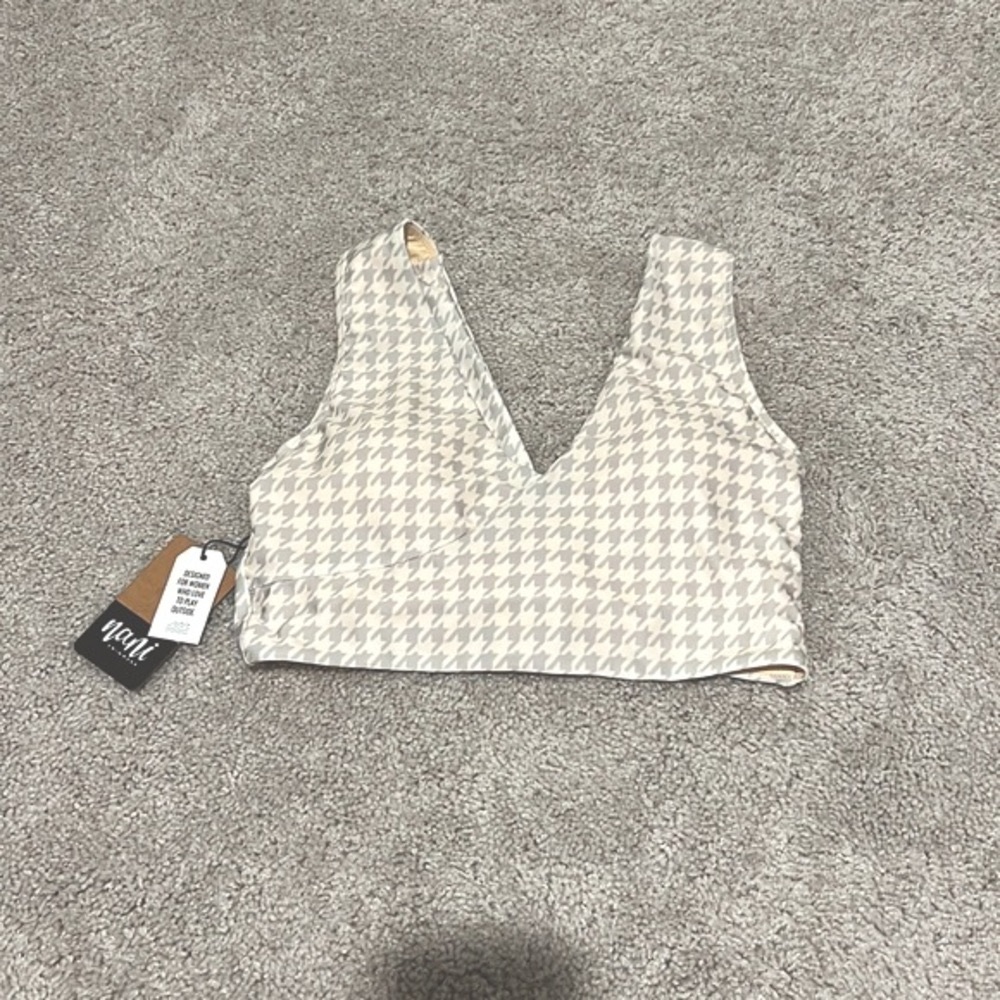 NWT Nani swimwear top